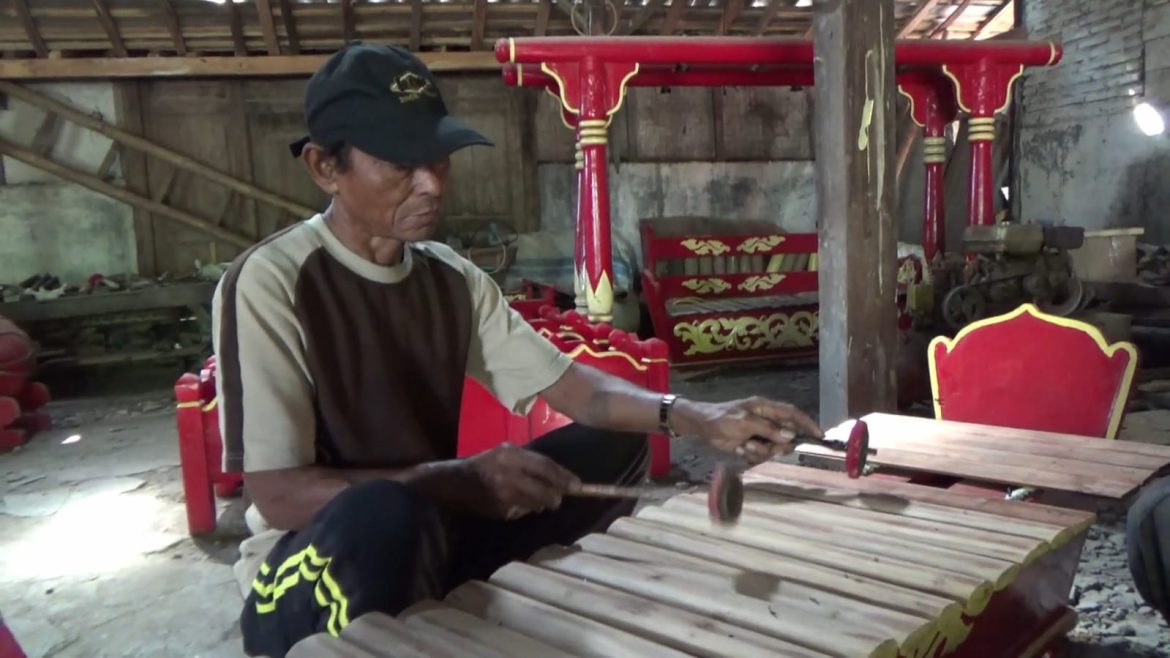 Pembuatan Gamelan Gunungkidul