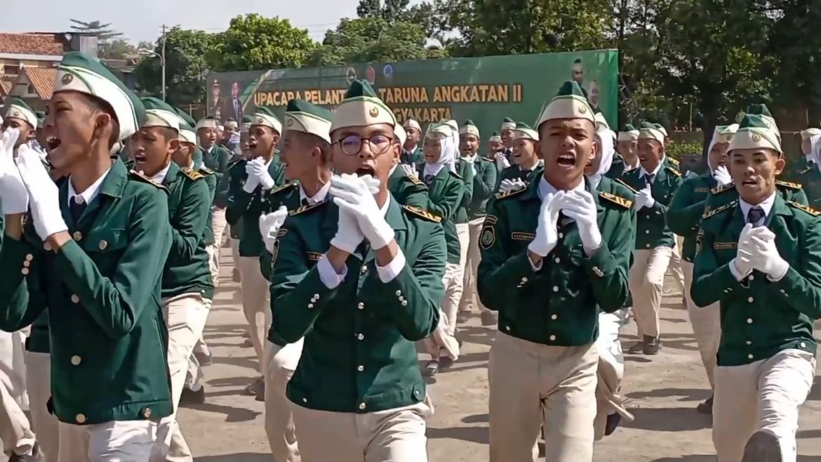 Ketarunaan Meningkatkan Kedisplinan Dan Nasionalisme Siswa