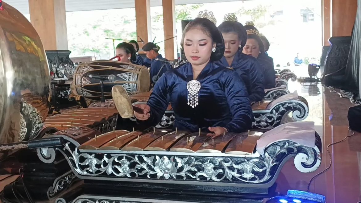 Ratusan Kaum Perempuan Ikuti Festival Karawitan Putri Kulonprogo 2024