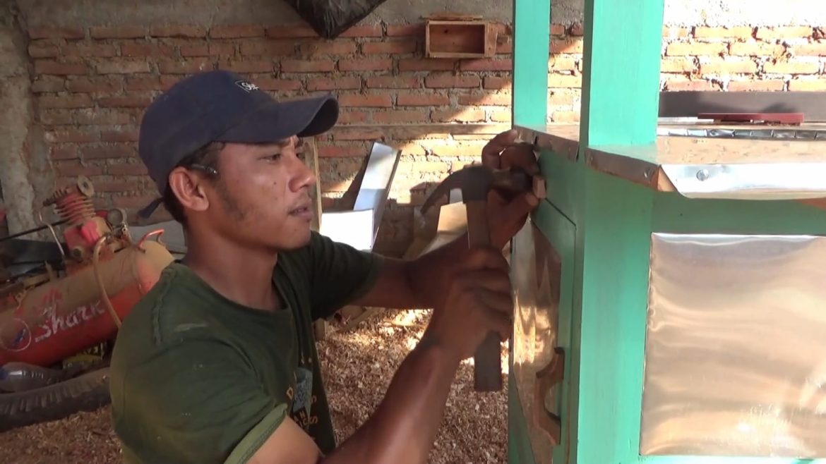 Usaha Pembuatan Gerobak Bakso Tembus Pasar Jateng