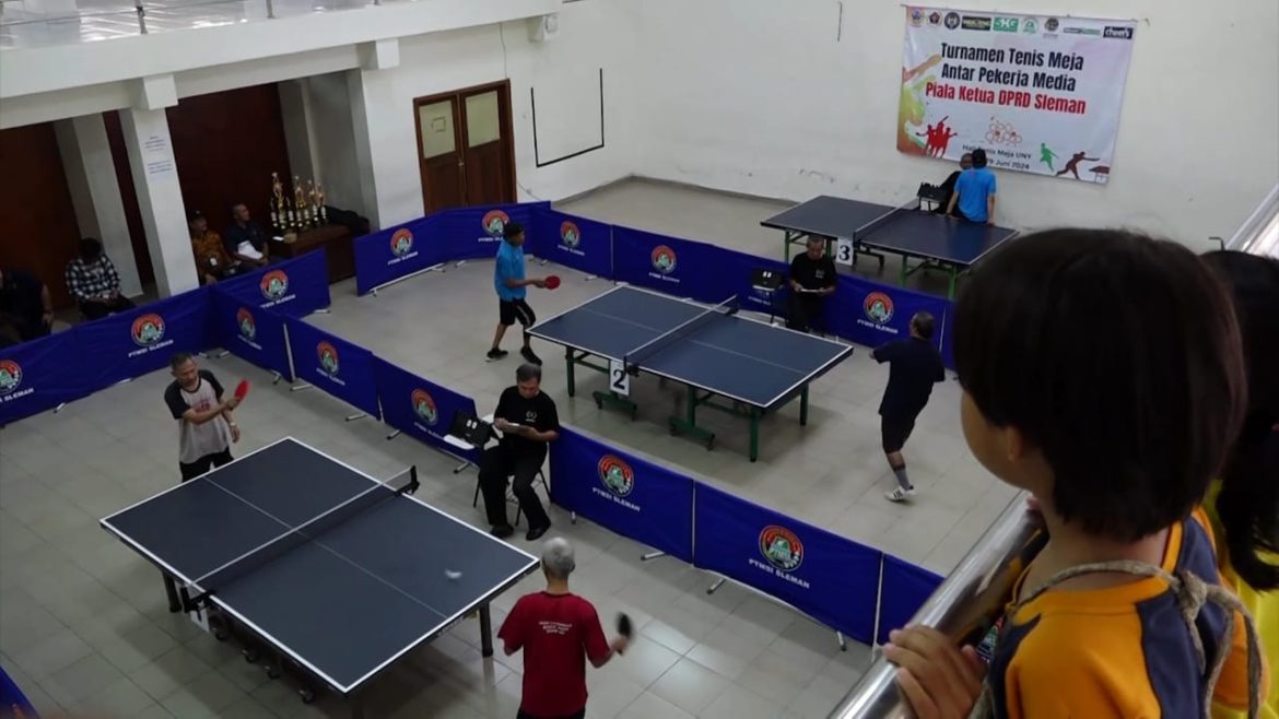 Turnamen Tenis Meja Antar Pekerja Media Siwo Pwi Sleman