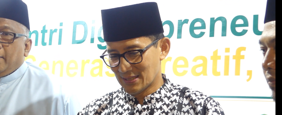 Menprarekraf Sandiga Uno Dorong Digitalisasi Santri Pondok Pesantren