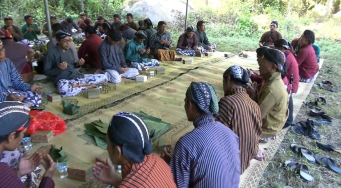 Harapkan Turun Hujan, Warga Merapi Gelar Doa dan Tradisi