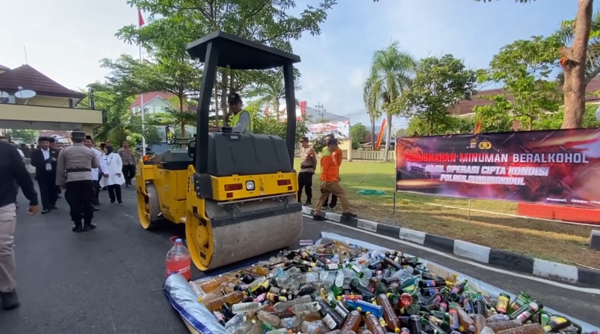 Ciptakan Kamtibmas, Polres Gunungkidul Musnahkan Ribuan Miras Hasil Sitaan