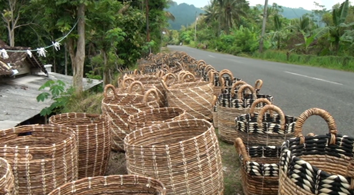 Kerajinan Gdebog Pisang