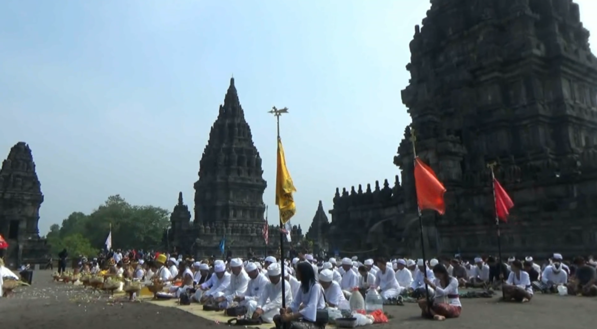 Abhiseka, Sarana Wisata Rohani Bagi Umat Hindu Se-Nusantara