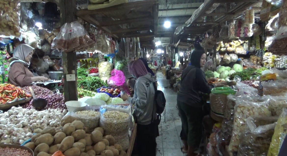 Harga Bawang Merah Naik Tajam