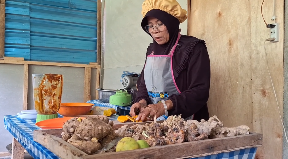 Musim Hujan Produksi Jamu Tradisional Terkendala Minimnya Sinar Matahari