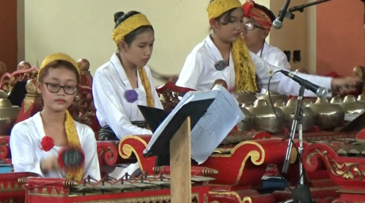 Padukan 3 Bunyi Gamelan, Wiyogo Remaja Pukau Penonton