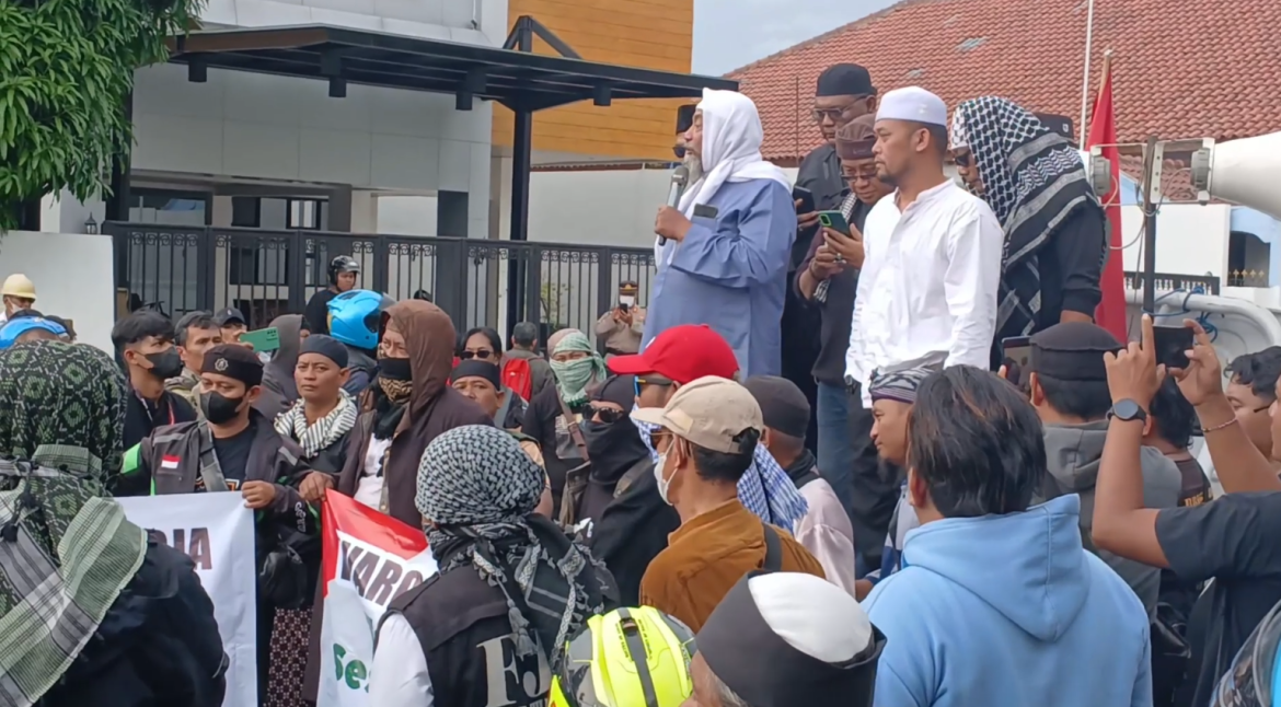 Aksi Unjuk Rasa Damai Menjaga Jogja Tetap Istimewa