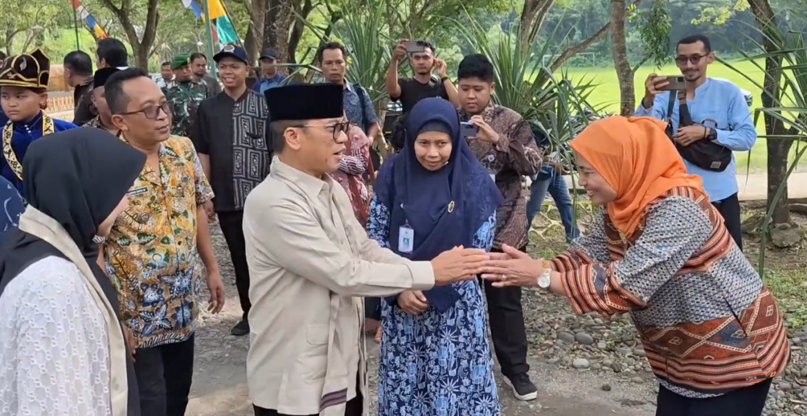 Kunjungi Jatirejo Mendes PDT Jajal Wahana Permainan Anak