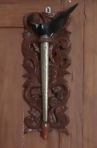 Keris Kayu