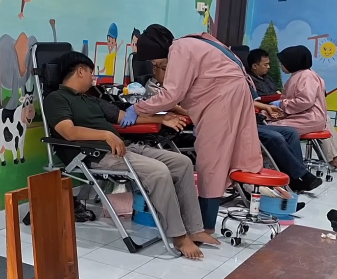 Semarakkan Momen Pergantian Tahun Warga Nepi Gelar Aksi Donor Darah